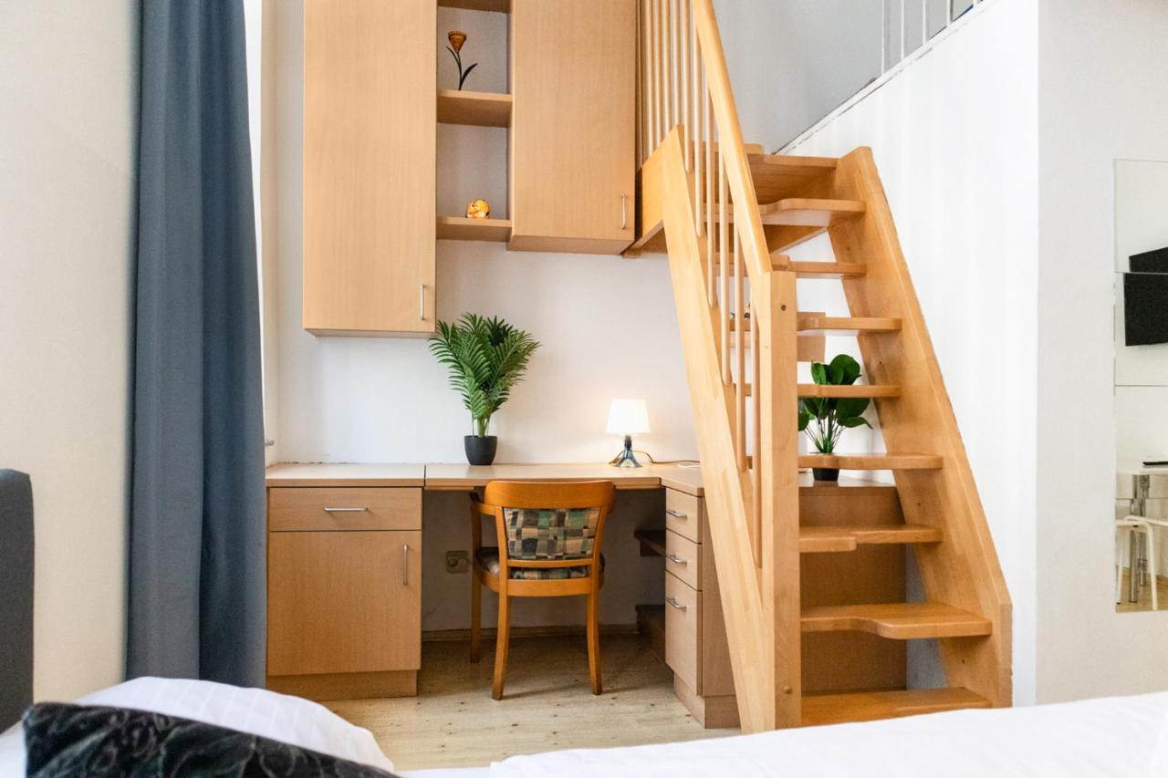 Attractive Apartment Near Wiener Stadthalle Екстериор снимка