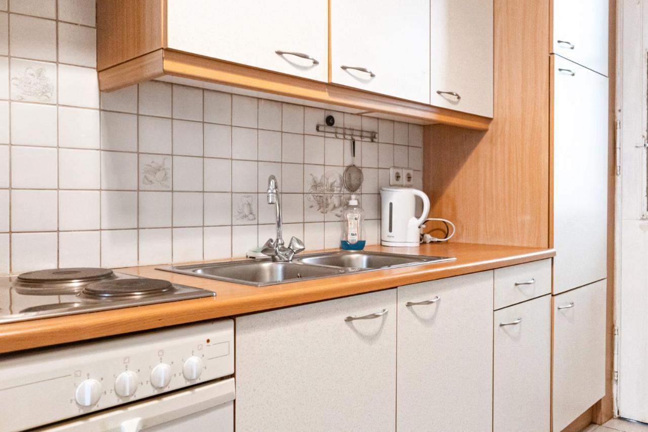 Attractive Apartment Near Wiener Stadthalle Екстериор снимка